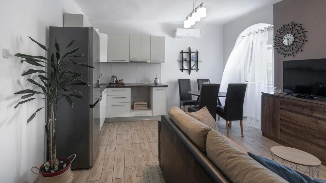 Apartment Feratjer Split Exteriör bild